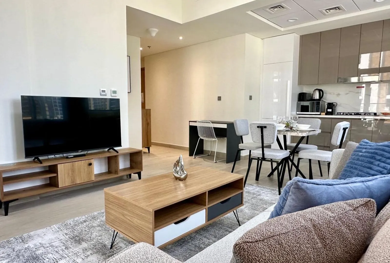Contemporary 1Br In Azizi Riviera 27, Meydan City- Allsopp & Allsopp Dubai United Arab Emirates